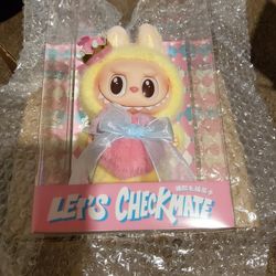 Brand New Popmart Checkmate Queen Labubu