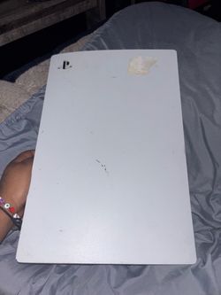 PS5 with white controller (dual sense edge is extra $80)