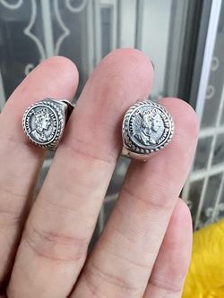 Women and Men earrings
