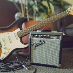 Fender Squier Stratocaster PENDING SALE