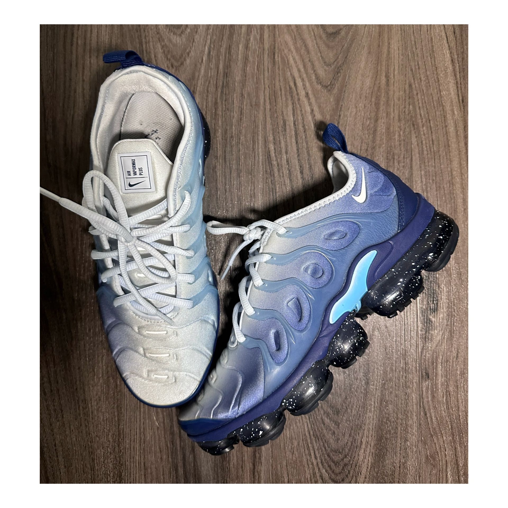 Size 9: Men’s Nike Air Vapormax Plus Blizzard