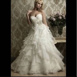 14 Wedding Dresses Left $399-499 Brand New