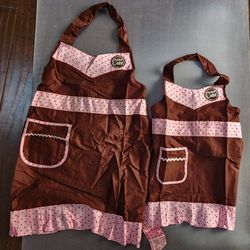 New Mom & Daughter's Apron Set (2 Pcs)
