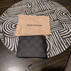 Men Wallet LV