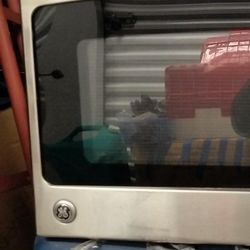 Microwave (Cash Only,)