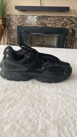 Women's V5 RNR Casual Sneakers from Finish Line sz 8.5