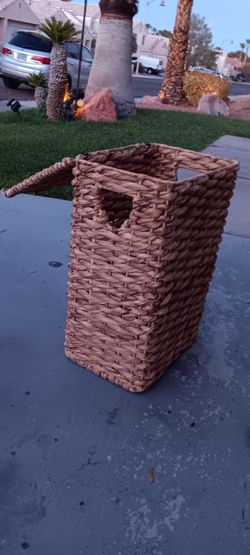 Woven Hamper Basket with Handles