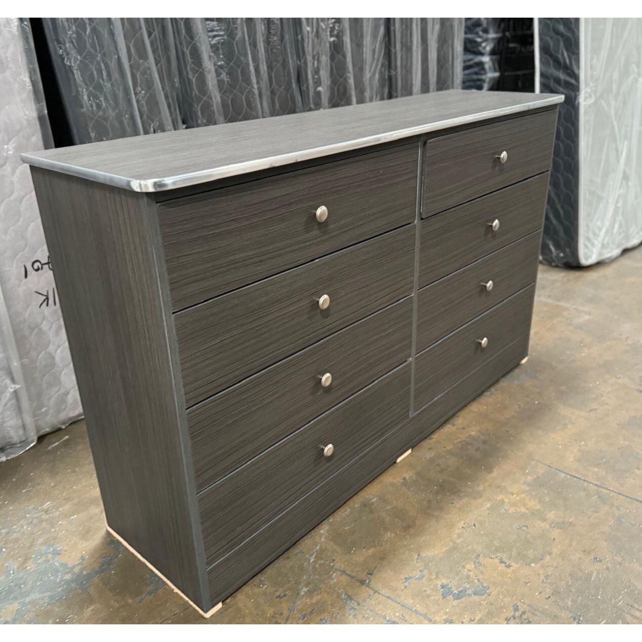 8 Drawer Dresser 