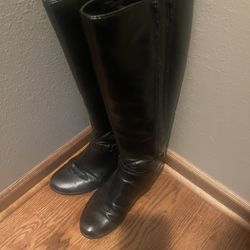 Womens Boots Size 9