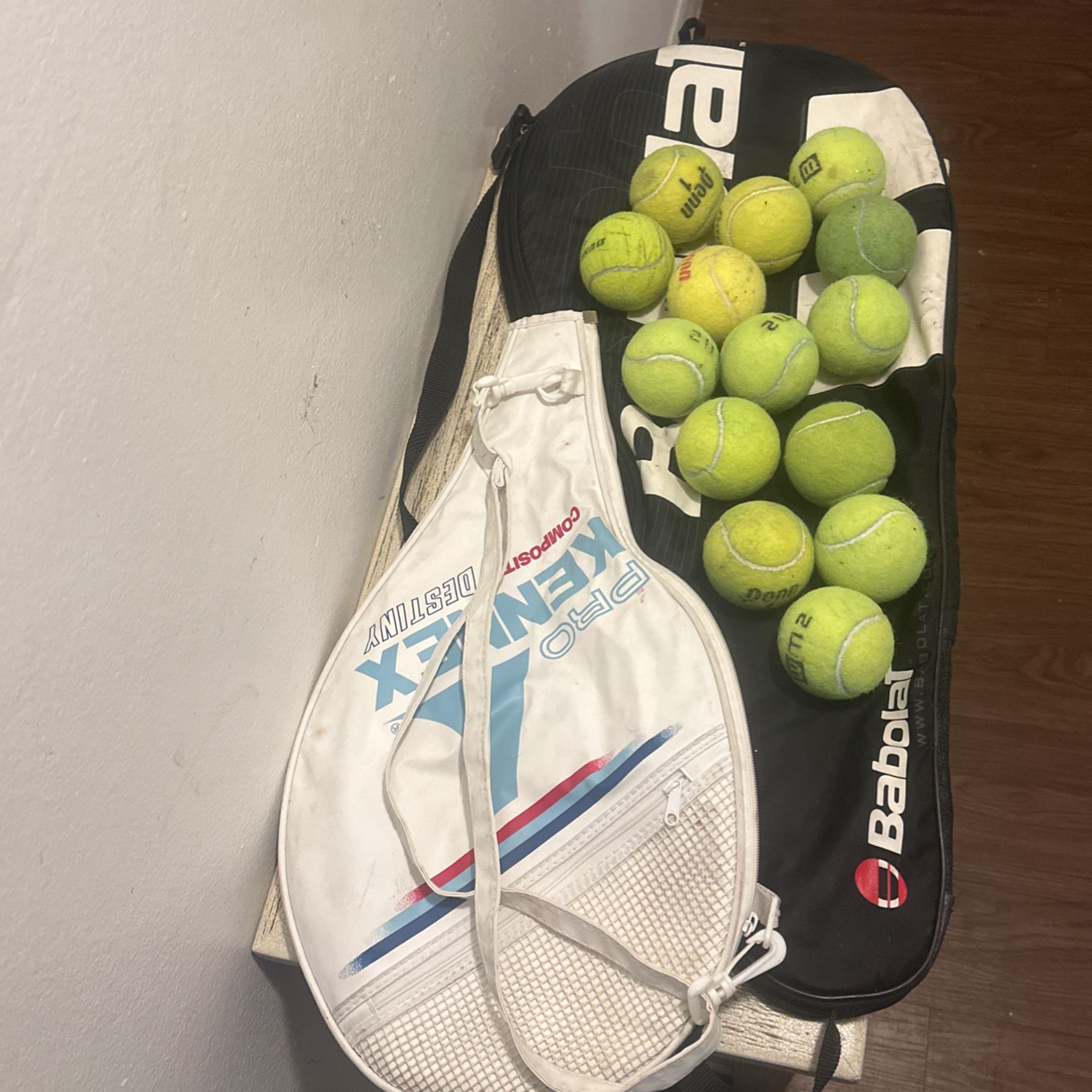2 Cover Rackets With 14 Tennis 🎾 Balls 