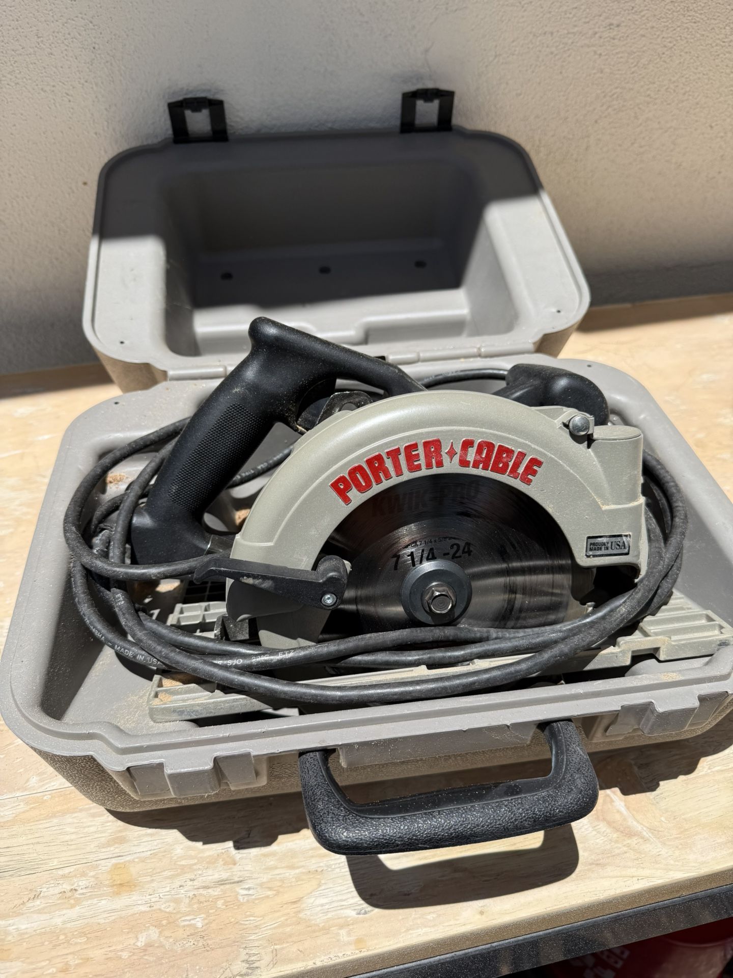 Porter Cable 7 1/4” Circular Saw & Case