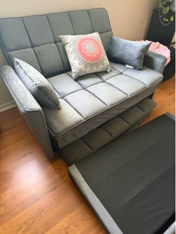 Grey pull out couch