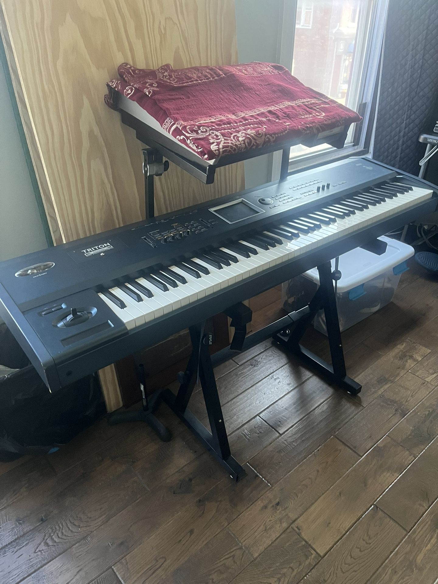 Korg Triton Extreme 88-Key