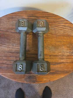 8 pound dumbbell gray