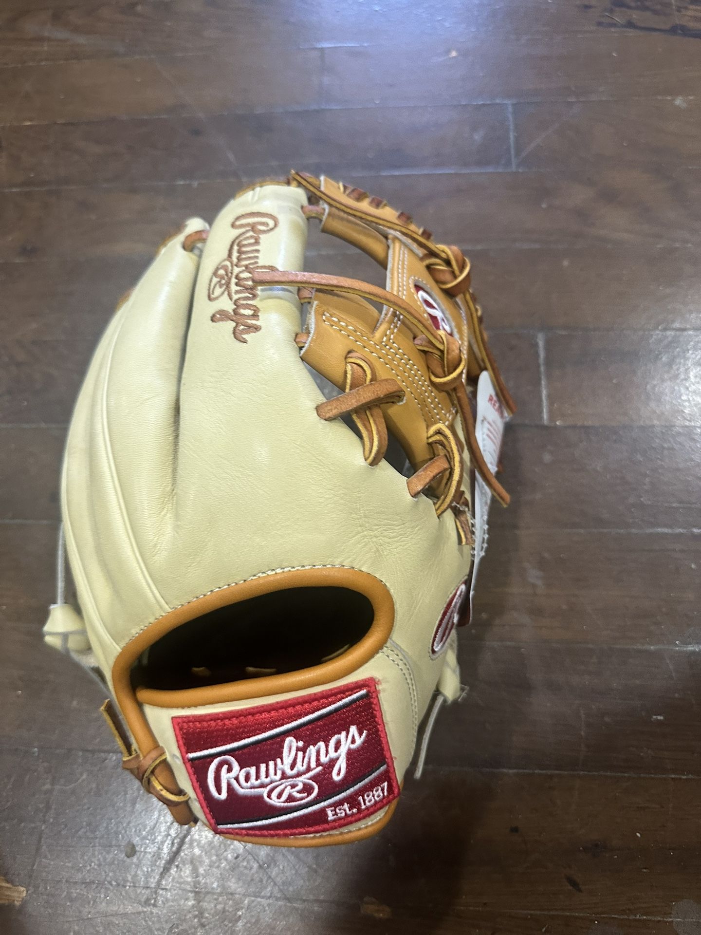 Rawlings 11.5” Heart Of The Hide Series Glove 