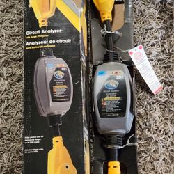 CAMCO 30 Amp Camper / RV Circuit Analyzer Dogbone Surge Protector - Diagnostic LEDs, New/Box Damage