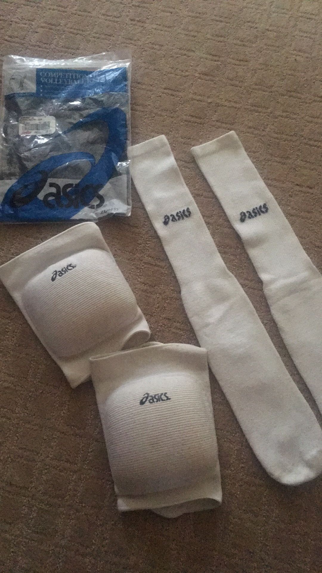 Volleyball knee pads and socks