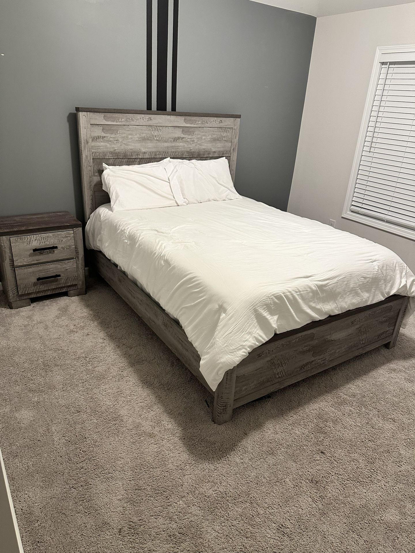 Queen Mattress Set With Frame & Nightstand