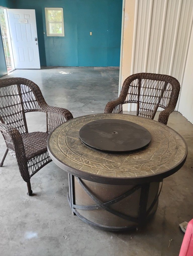 Fire pit Table And 2 Chairs