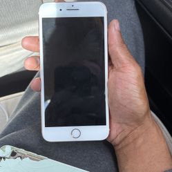 iPhone 8 Plus