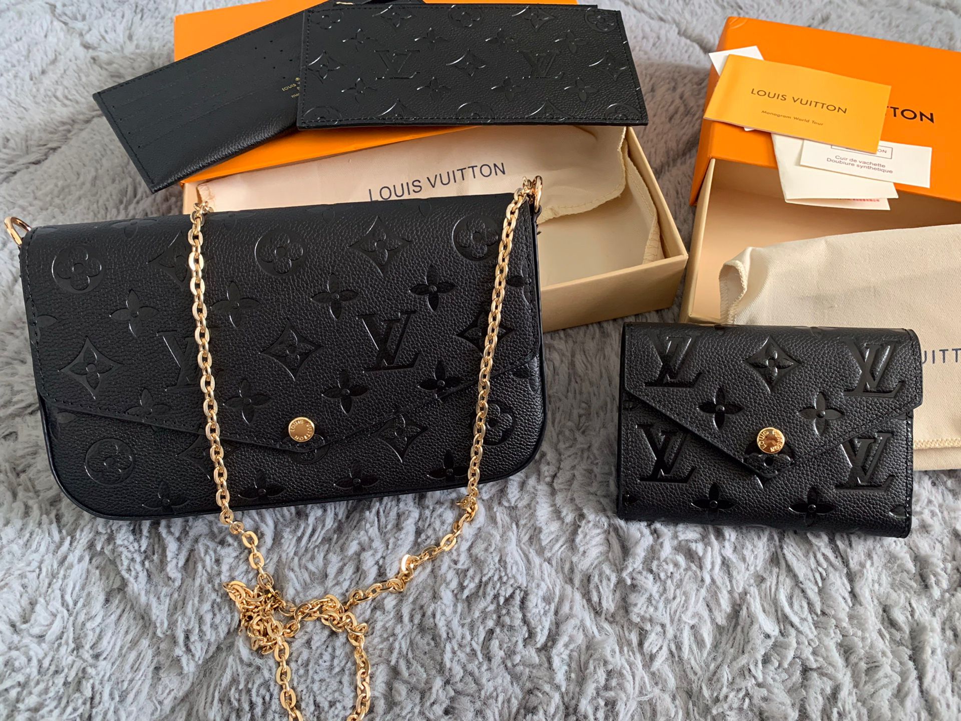 Louis Vuitton LV Monogram Wallet for Sale in Tracy, CA - OfferUp