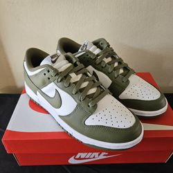 Wmns Nike Dunk Low Olive