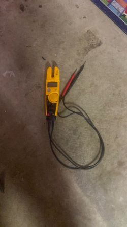 Fluke electrical tester