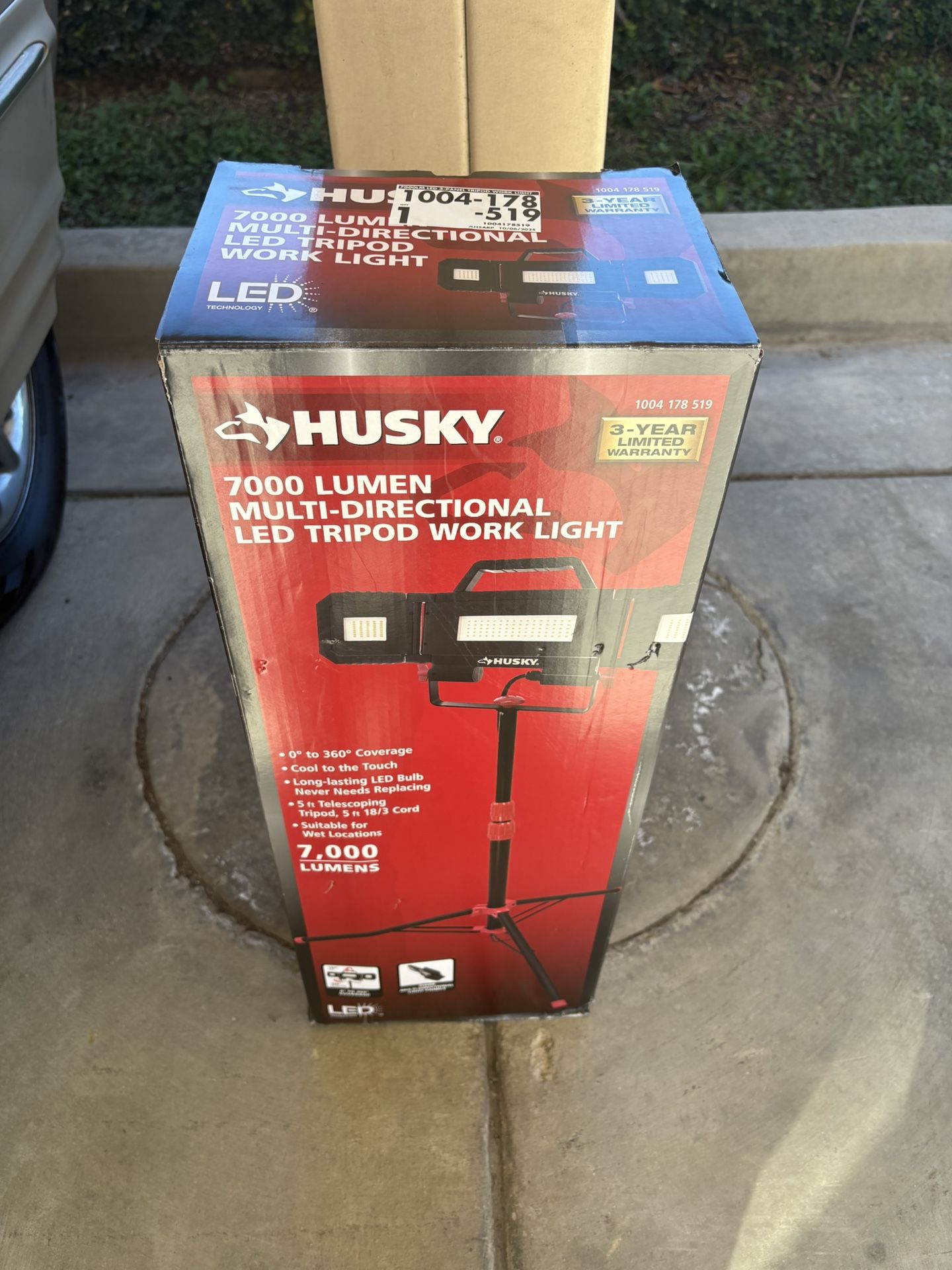 Husky 7000-Lumen Multi-Directional LED Tripod Work Light