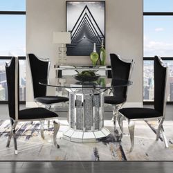 Glam Table Only!! Chairs Not Included! Firm Price $1,040 Financing Available Mirrored Dining Table With Crystals 