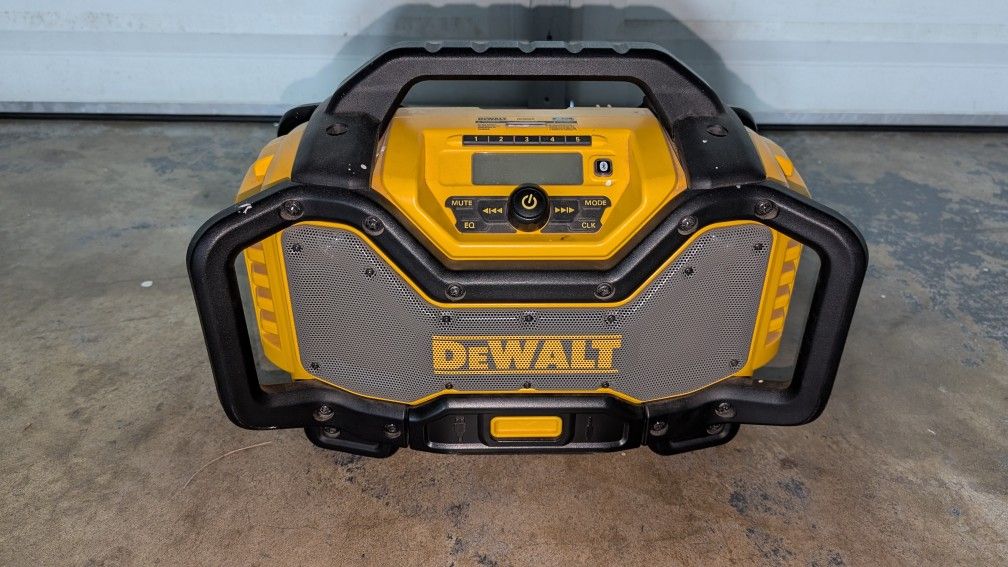 DeWalt Bluetooth Radio DCR025