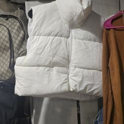 Woman's Bulk Lot Clothes