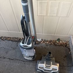 Shark Navigator Lift Away Vacuum 