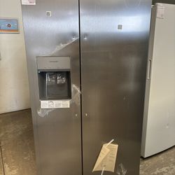 New FRIGIDAIRE 36" Counter Depth Side By Side