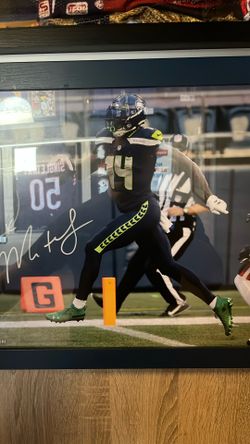 Seattle Seahawks “D.K Metcalf” Signed 16x20 Signed Photo