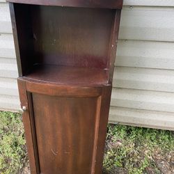 Small cherry Cabinet with shelves 