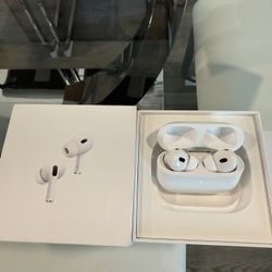 Apple AirPods Pro 2 Gen