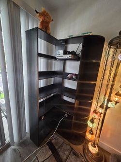 Corner shelfs