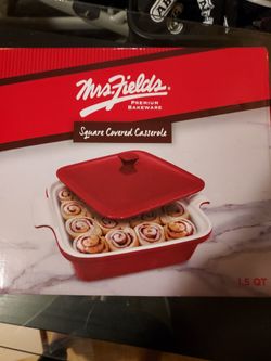 MRS. FIELDS PREMIUM BAKEWARE SQUARE COVERED CASSEROLE