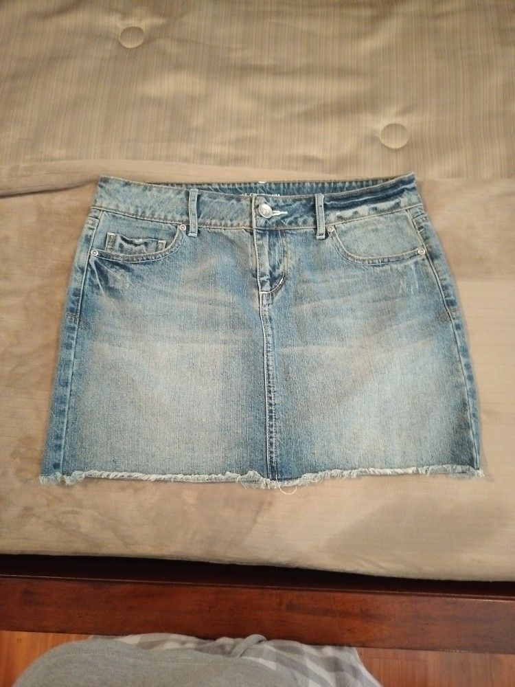 Apt 9 Denim Mini Skirt Size 6