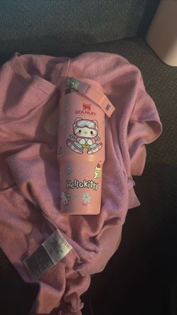 Pink Stanley Hello Kitty Decorated Baby Pink 