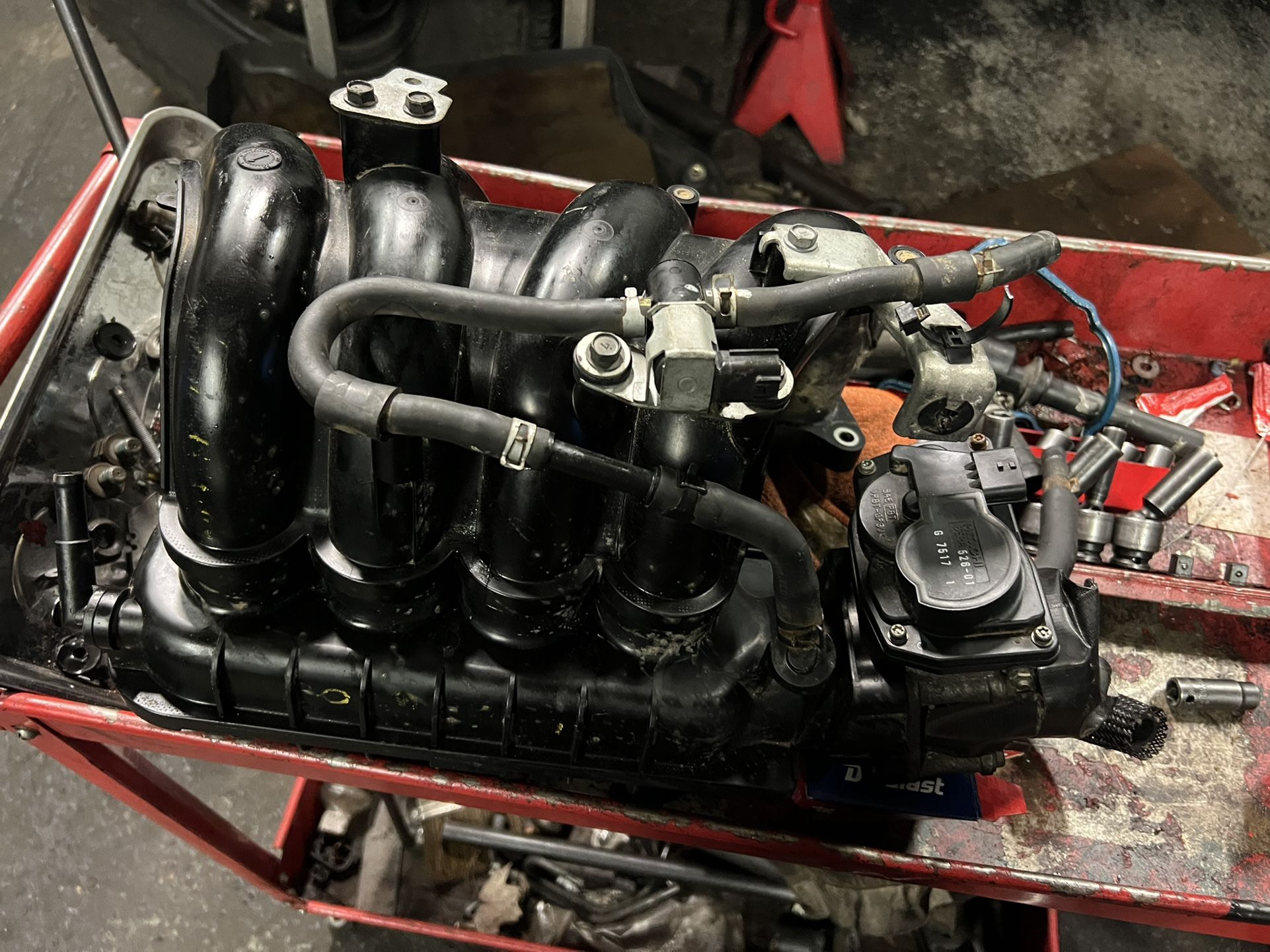2007 Nissan Altima 2.5 S Intake Manifold And Throttle Body