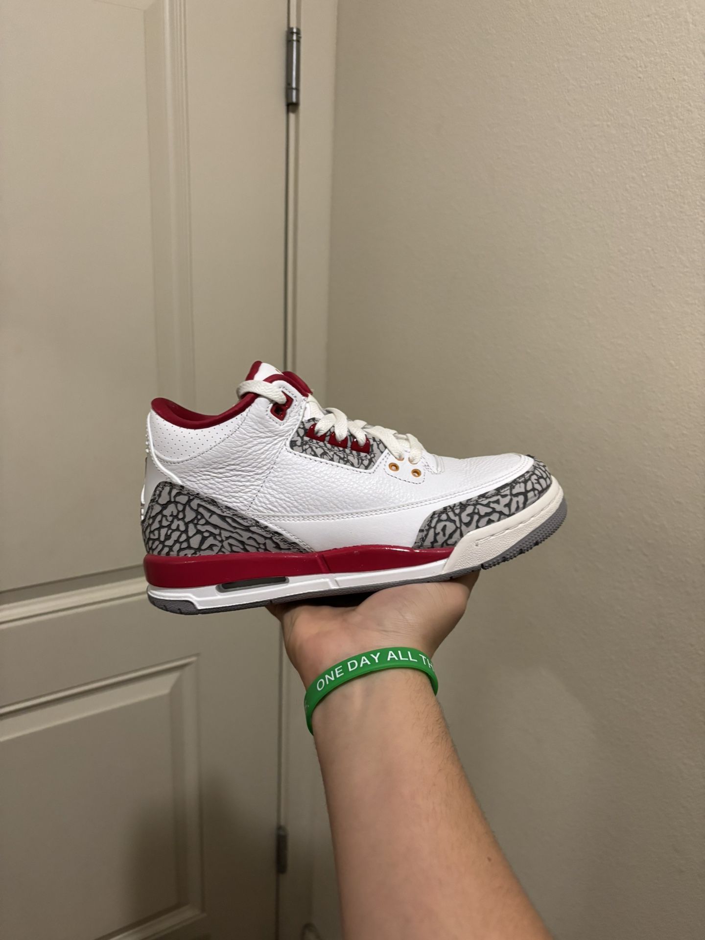 Jordan 3 Cardinal Red