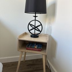 2 Nightstands 