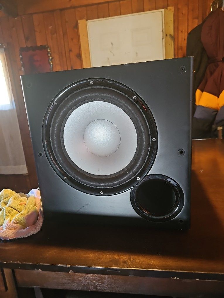 Polk Audio Powererd Sub For Home