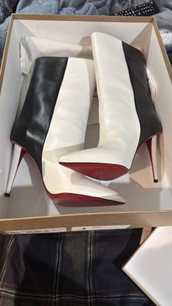 BNTWB 100% Authentic Louboutin Boots