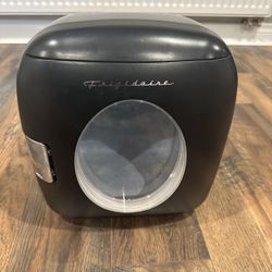 frigidaire Mini Fridge Black