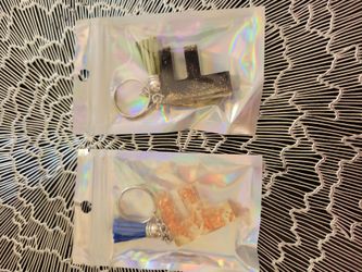 Letter F resin keychains