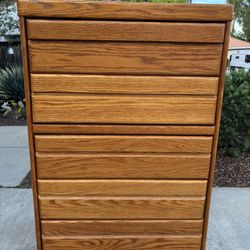 Solid Oak Wood 5 Drawer Dresser Chest of Drawers Furniture Great Condition USA MADE
