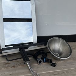 RV BATHROOM ACCESORIES