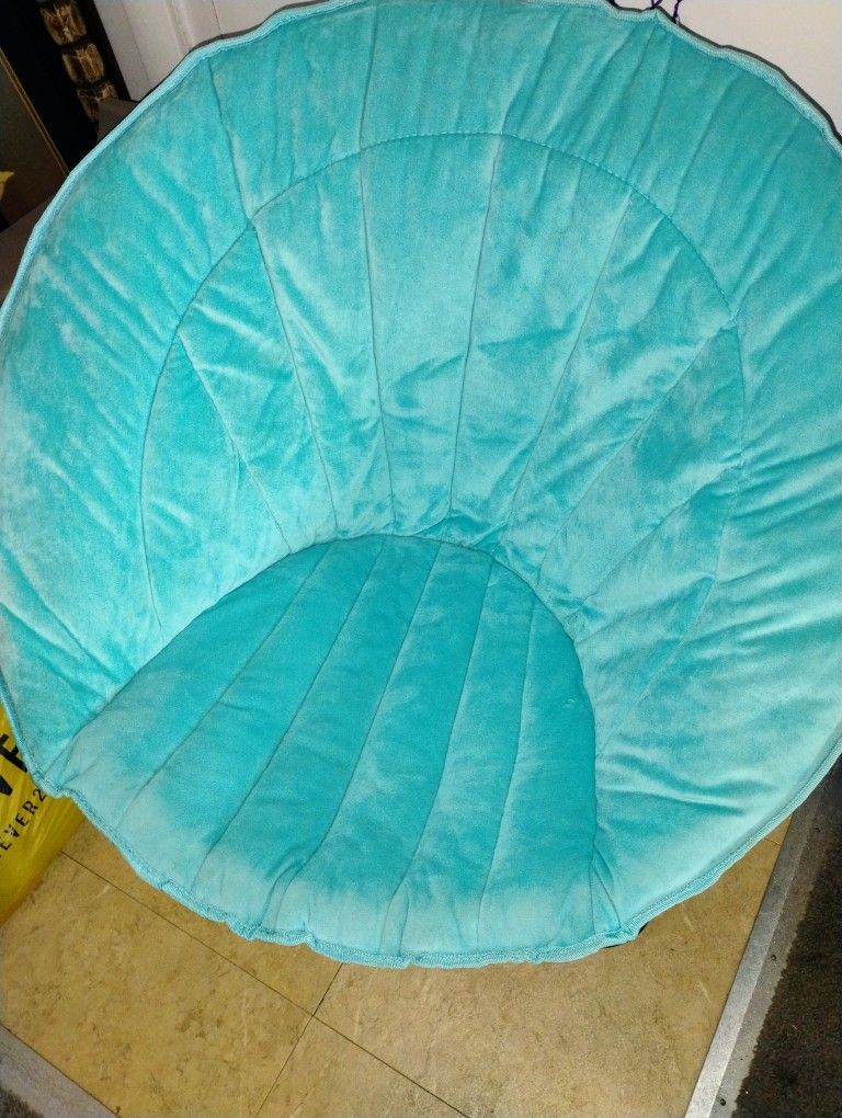 Folding Chair Pickup Only Cash